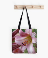 Colors of the Lily Bloom tote bag