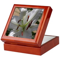 white lily flower keepsake box